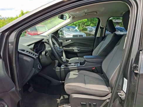 Certified 2019 Ford Escape SE AWD/4WD image 13