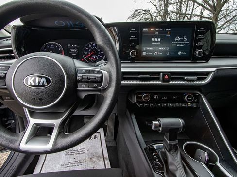 Used 2021 Kia K5 LXS image 14