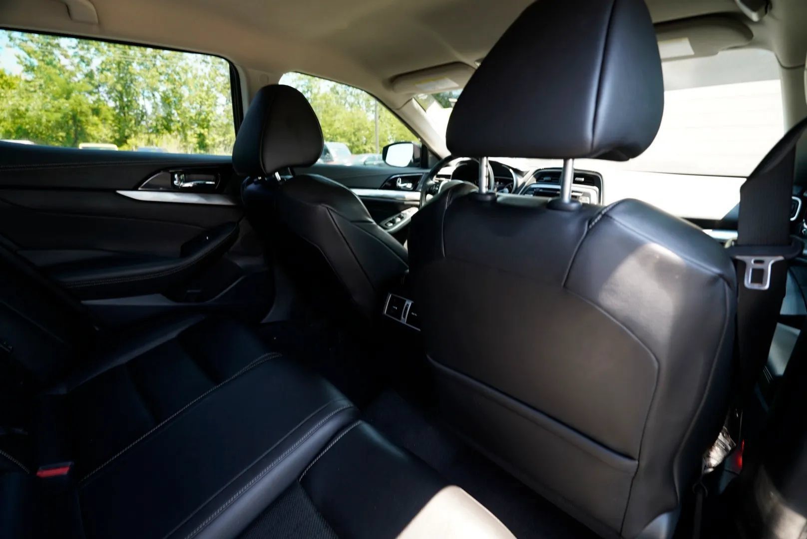 Used 2022 Nissan Maxima SV w/ Floor Mat Group FWD image 40