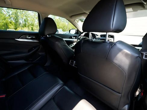 Used 2022 Nissan Maxima SV w/ Floor Mat Group FWD image 40