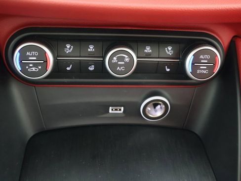 Used 2020 Alfa Romeo Stelvio Sprint w/ Nero Edizione image 15