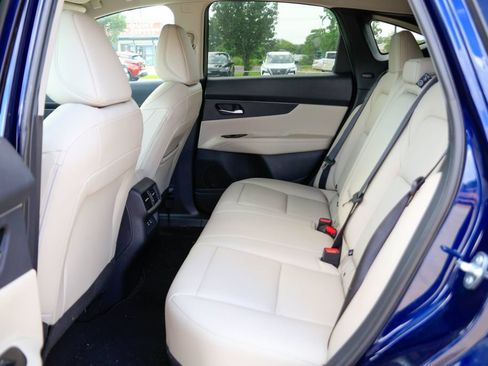 Certified 2025 Nissan Murano SV AWD/4WD image 9