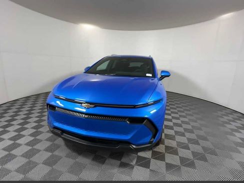 New 2026 Chevrolet Equinox EV LT image 6
