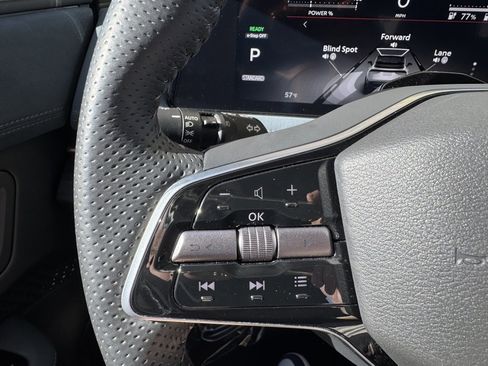 Used 2023 Nissan Ariya image 32