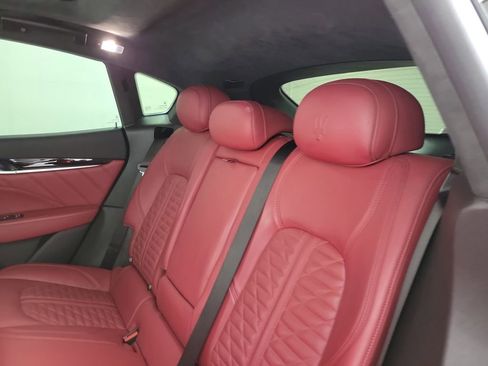 Used 2022 Maserati Levante Modena AWD/4WD image 11