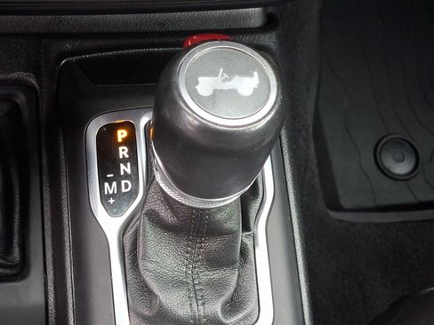 Used 2021 Jeep Wrangler Unlimited Sahara AWD/4WD image 24