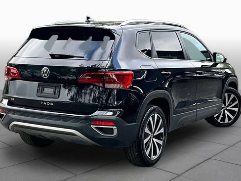 Used 2022 Volkswagen Taos SE w/ IQ.Drive SE Package image 13