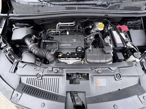 Used 2018 Chevrolet Trax Premier image 2