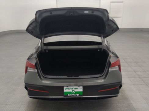 Used 2025 Hyundai Elantra Sport FWD image 29