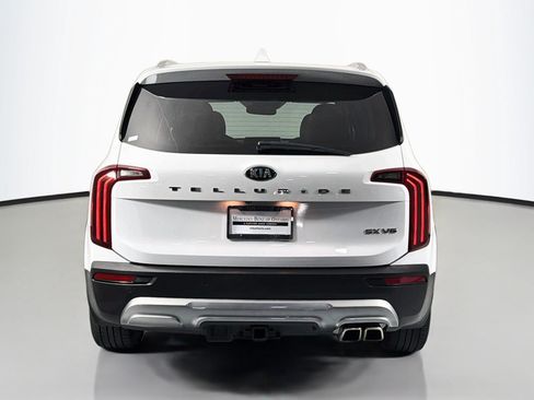 Used 2021 Kia Telluride SX w/ Towing Package FWD image 4