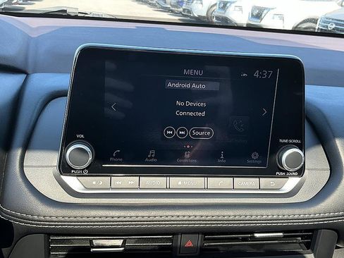 Certified 2023 Nissan Rogue SV w/ SV Premium B Package FWD image 16