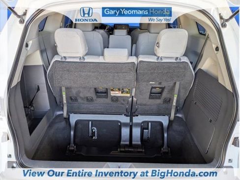 Used 2023 Toyota Sienna LE image 16