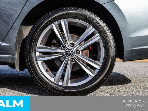 Used 2024 Volkswagen Jetta SE image 17