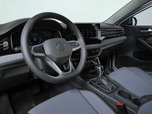 New 2026 Volkswagen Jetta SE FWD image 4