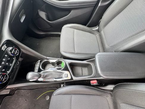 Used 2021 Buick Encore GX Select w/ Sport Touring Package AWD/4WD image 23