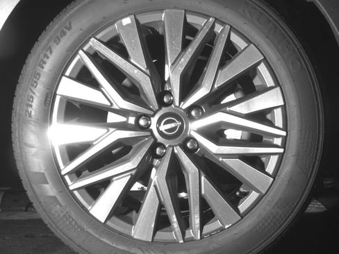 Used 2025 Nissan Altima 2.5 SV FWD image 16