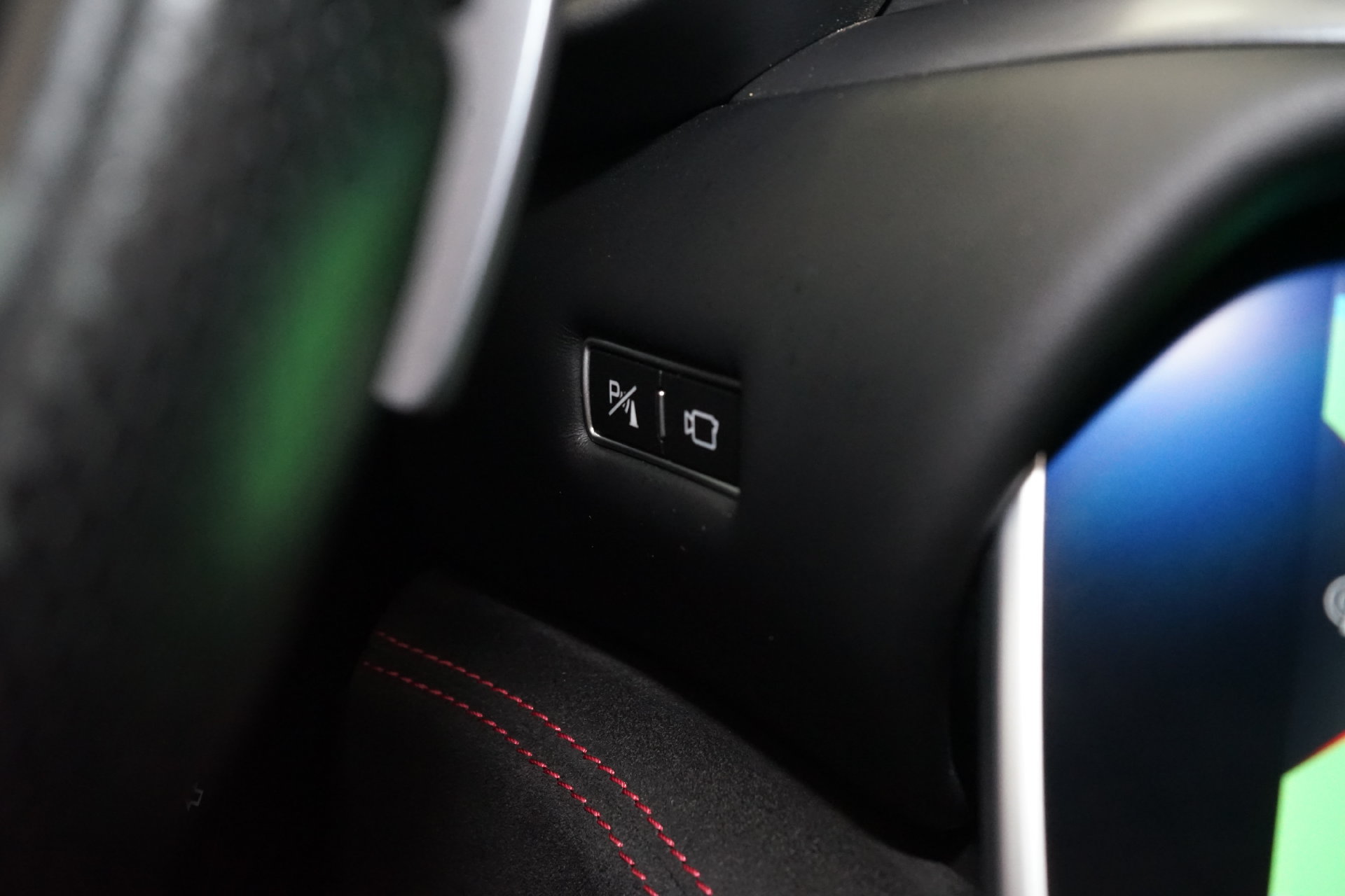 Used 2019 Ferrari Portofino RWD image 23
