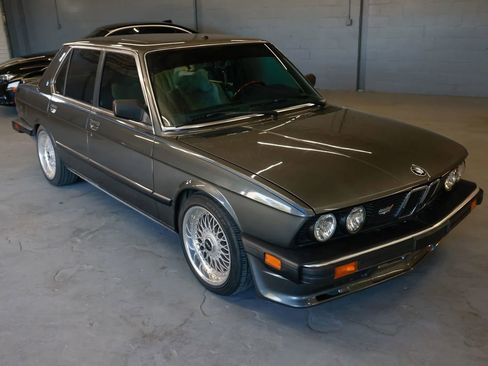 Used 1987 BMW 528e Sedan image 8