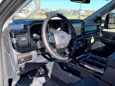 New 2026 Ford F250 Lariat w/ Black Appearance Package AWD/4WD image 6