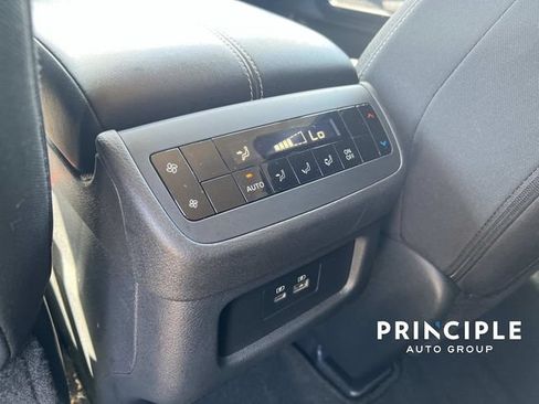 Used 2024 Nissan Pathfinder SV FWD image 30