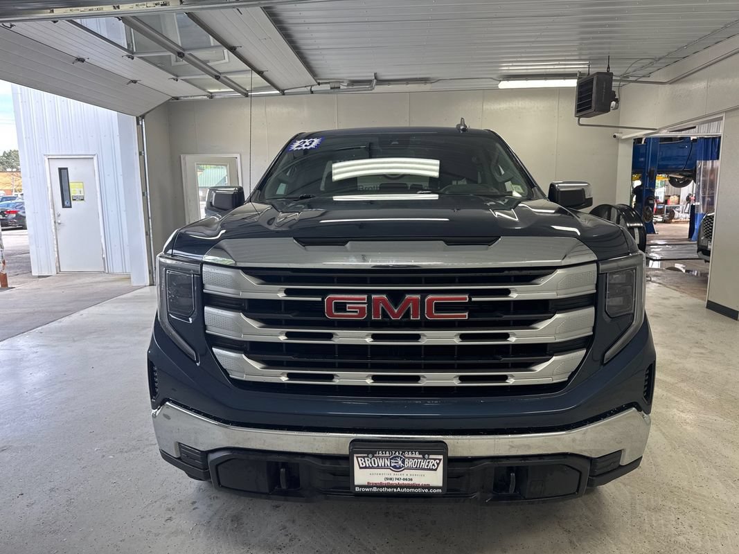 Used 2023 GMC Sierra 1500 SLE AWD/4WD image 8