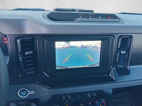 Used 2023 Ford Bronco Base w/ Sasquatch Package image 21