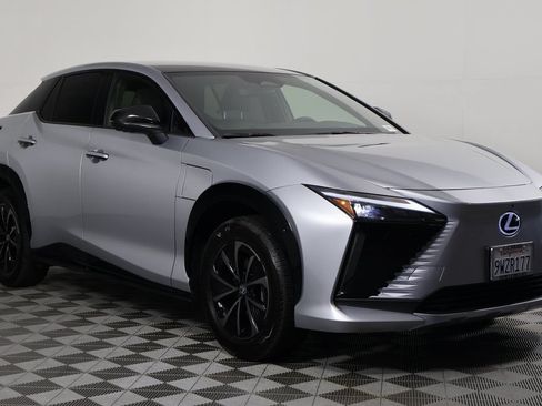Certified 2026 Lexus RZ 350e 2WD w/ Technology Package image 3