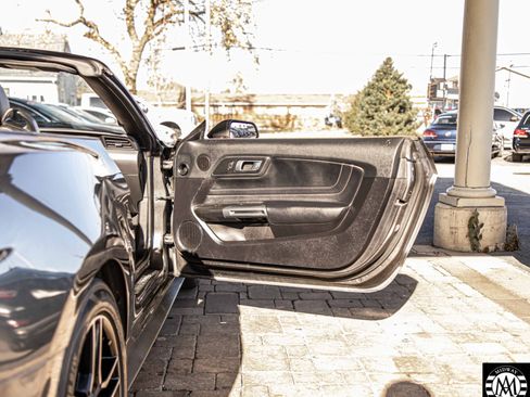 Used 2018 Ford Mustang Premium w/ Equipment Group 201A image 31
