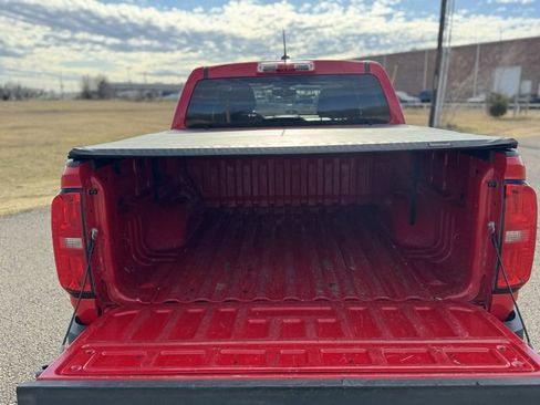 Used 2015 Chevrolet Colorado Z71 image 7