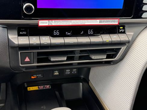 New 2026 Toyota Camry Hybrid image 25