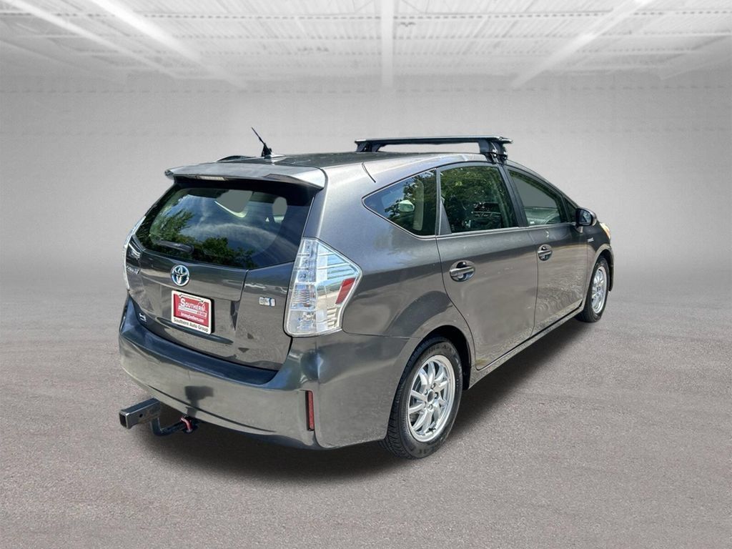Used 2014 Toyota Prius V Three FWD image 5