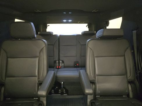 Used 2021 GMC Yukon Denali w/ Denali Premium Package AWD/4WD image 29