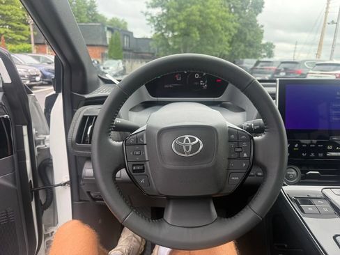 Used 2023 Toyota bZ4X AWD w/ Weather Package image 7