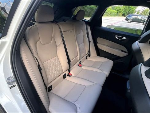 New 2026 Volvo XC60 B5 Core image 16