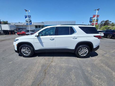 Used 2023 Chevrolet Traverse LT FWD image 5