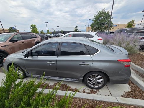 Used 2013 Nissan Sentra SR w/ Premium Pkg FWD image 2