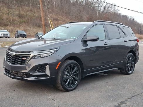 Used 2023 Chevrolet Equinox RS w/ LPO, Floor Liner Package image 3