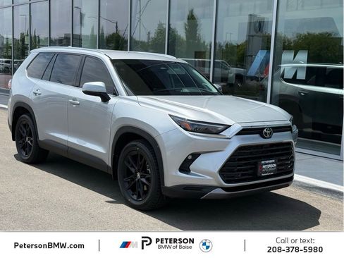 Used 2024 Toyota Grand Highlander AWD image 7