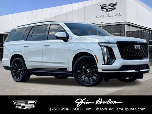 Used 2025 Cadillac Escalade Sport Platinum w/ LPO, ONYX Package AWD/4WD image 1