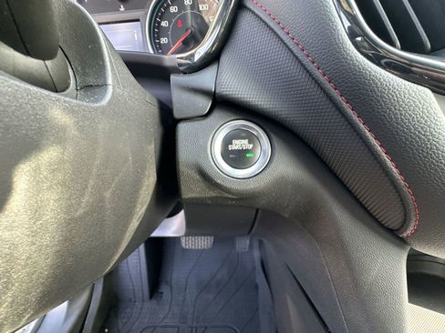 Used 2022 Chevrolet Equinox RS w/ LPO, Floor Liner Package image 16