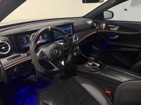 Used 2018 Mercedes-Benz E 63 AMG S image 15