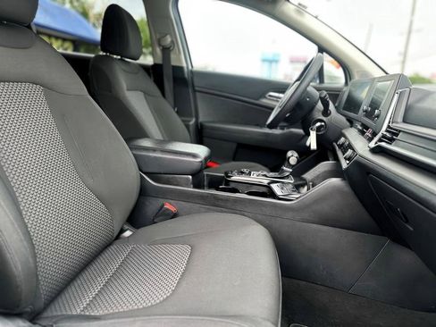 Used 2023 Kia Sportage LX image 24