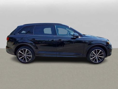 Used 2023 Audi Q7 3.0T Premium Plus w/ Premium Plus Package AWD/4WD image 32