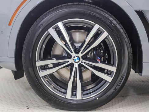 New 2026 BMW X7 xDrive40i w/ M Sport Package image 2
