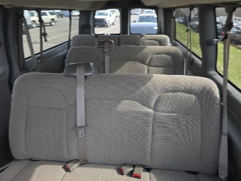 Used 2024 Chevrolet Express 3500 LT w/ LT Preferred Equipment Group RWD image 6
