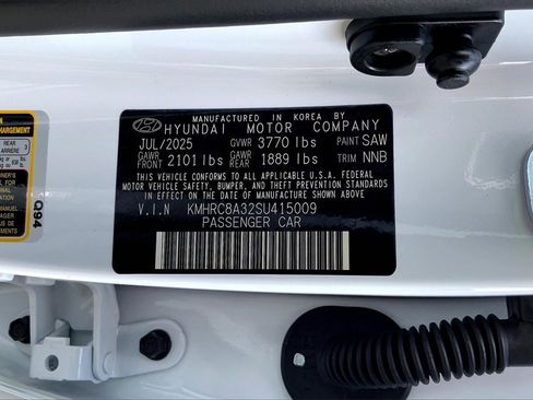 New 2025 Hyundai Venue SEL image 28