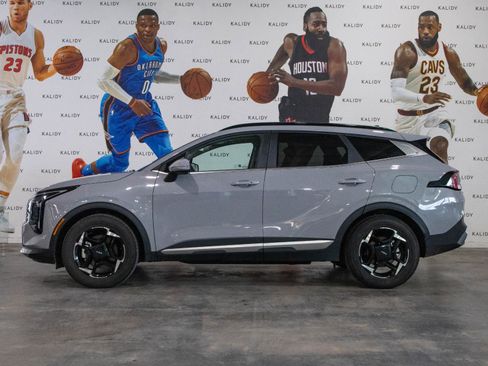 Used 2026 Kia Sportage EX w/ EX Panorama Roof Package FWD image 17