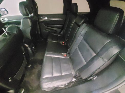 Used 2018 Jeep Grand Cherokee Limited image 18