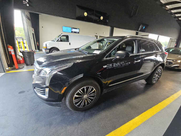 Used 2017 Cadillac XT5 Luxury w/ Driver Awareness Package AWD/4WD image 1