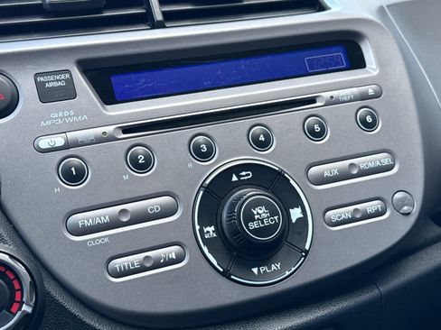 Used 2013 Honda Fit image 19